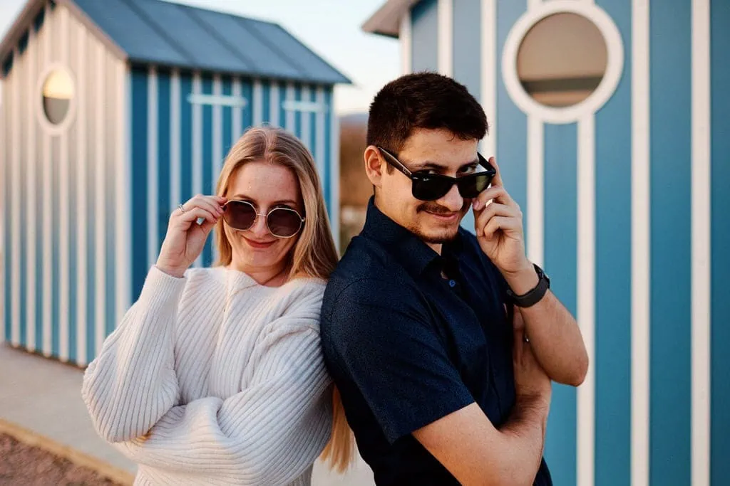 Couple avec lunette à Soleil